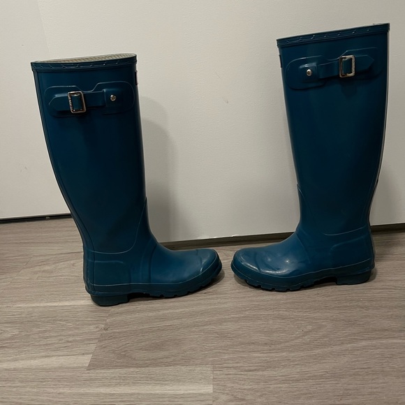 Original tall gloss Hunter rain boots - Picture 3 of 4